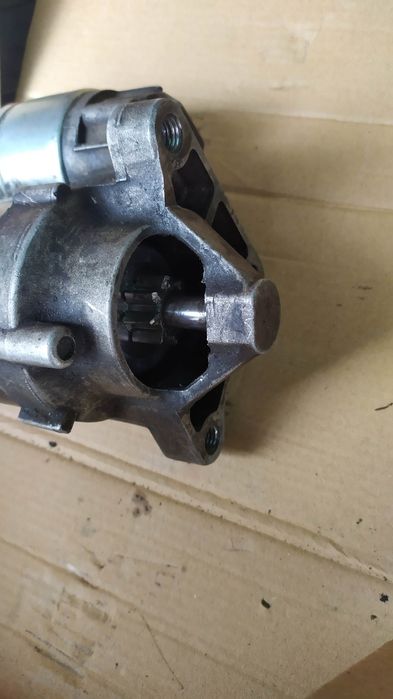 Продам стартер на ларгус