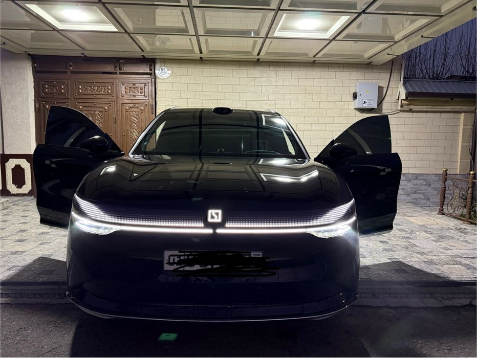 Zeekr 2 matorligi toza