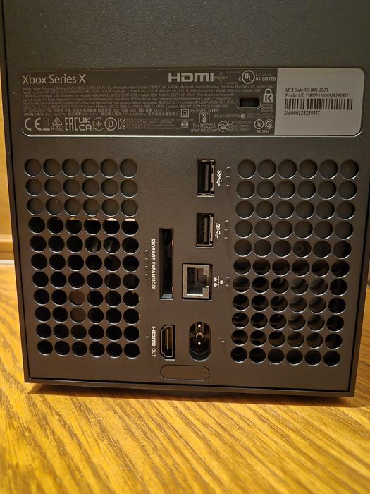 Xbox Series X, 2 x Controller