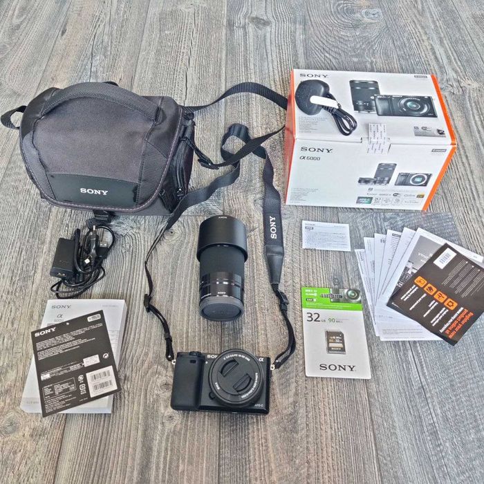фотоапарат Sony A6000 + обектив Sony SEL 16-50mm f/3.5-5.6 PZ + обектив Sony SEL 55-210mm OSS  пълен комплект с кутия
