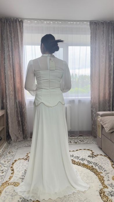 Продаю шикарное платье