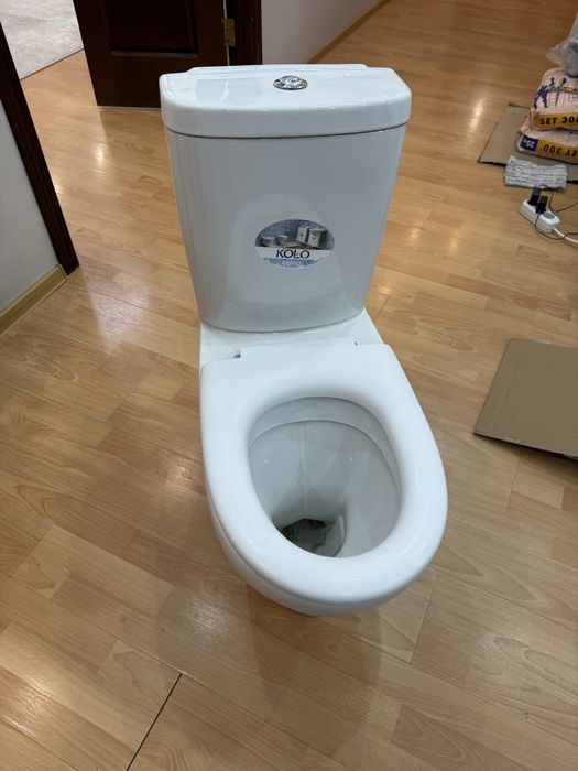 Продам Унитаз 5000 тенге