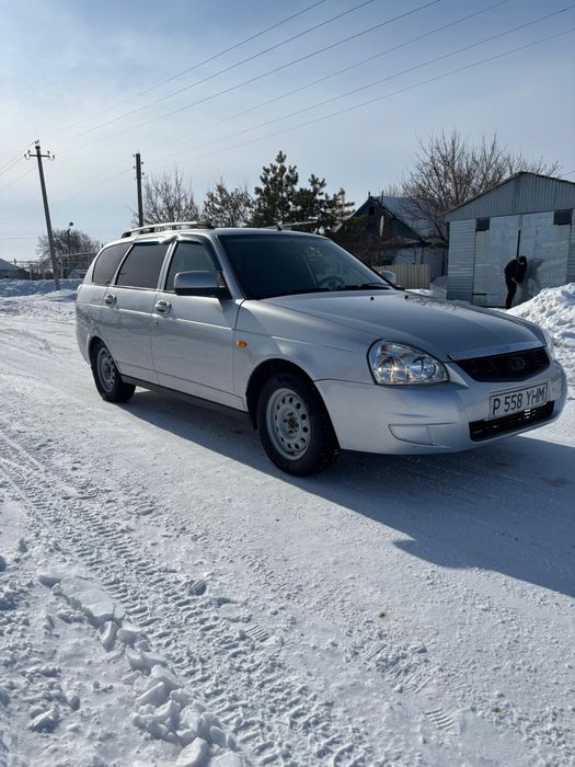 Продам Приору 2011 год