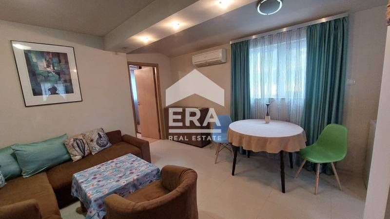 Продава се Двустаен апартамент в Варна, Лятно кино Тракия - 66 кв.м за 1082 €/кв.м - Снимка #1