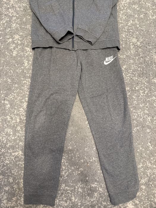 Vand trening complet Nike gri de baieti