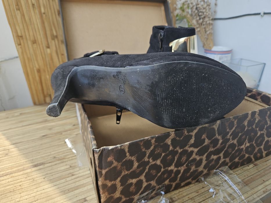 Дамски боти с висок ток 39н