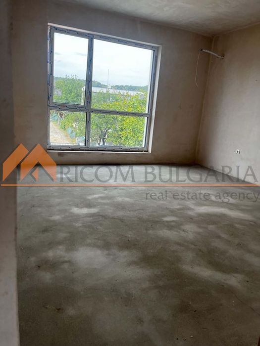 Продава се Къща в Варна, Виница - 256 кв.м за 1407 €/кв.м - Снимка #10