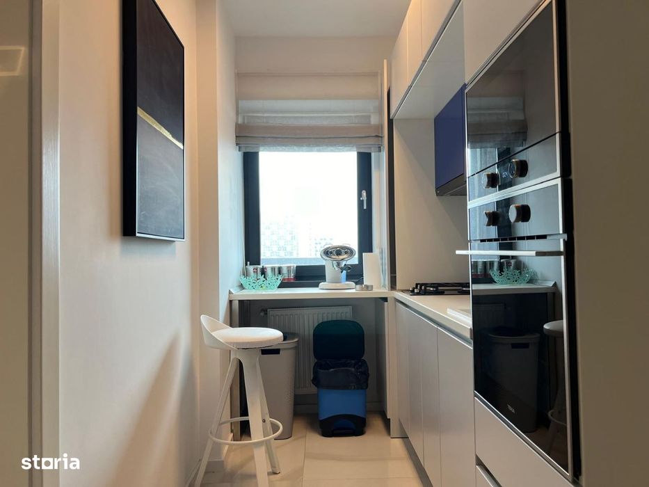 Mamaia Central 2 camere frontal la mare mobilat utilat parcare liber