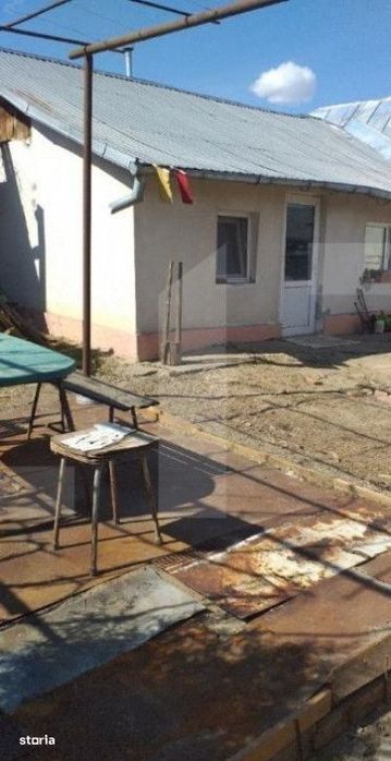 Casa batraneasca si teren, 450 mp, zona Tatarasi