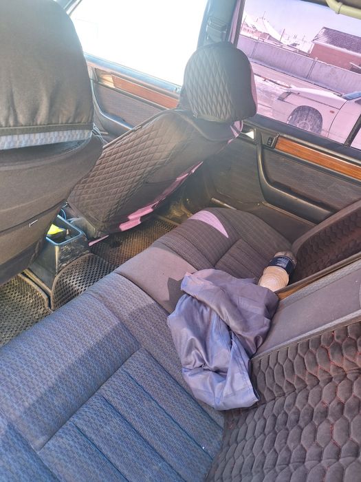 Мерседес 124 2.2продам