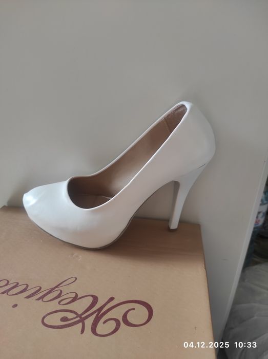 Официални обувки