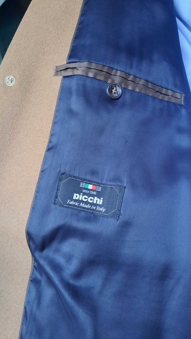 Мъжко палто за дипломати и агенти