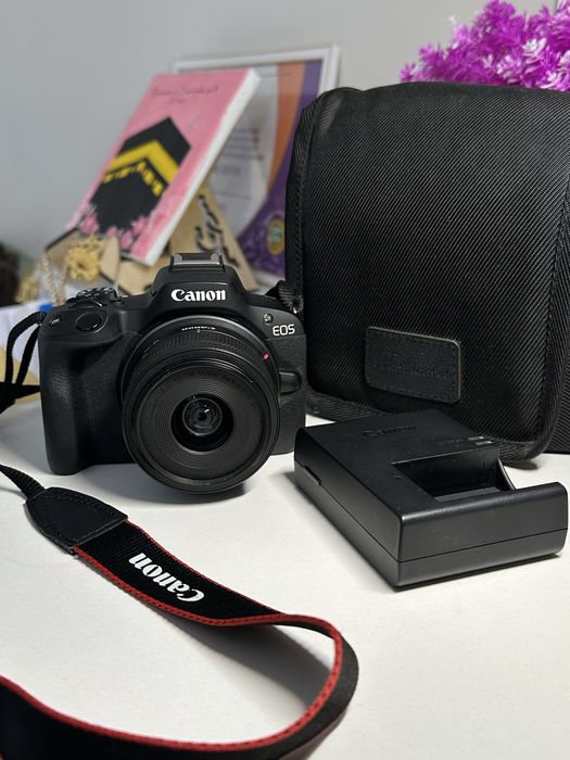 Фотокамера Canon EOS R50 Content Creator Kit черный