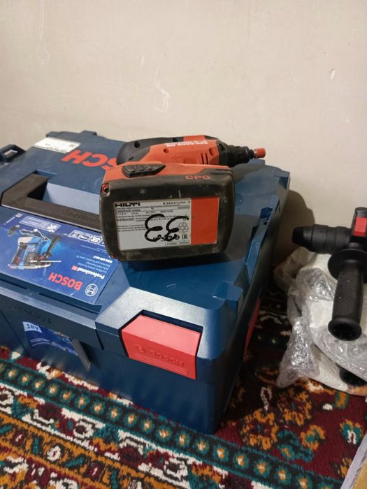 Продаю шруповерти Hilti sd 5000-a22 и Makita DTW 190.