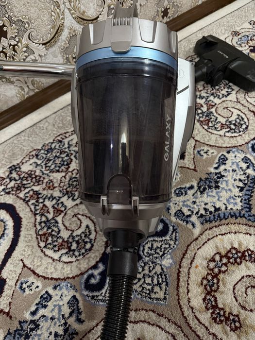 Pilesos yangi 2 marta ishlatilgan 1 yillik garantiyniy taloni bor