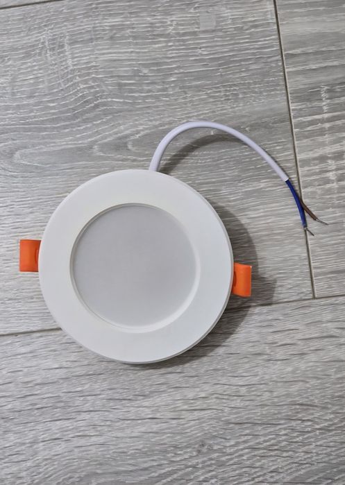 Spoturi LED inteligente DUSKTEC noi, RGB, control Alexa, set 4 bucăți