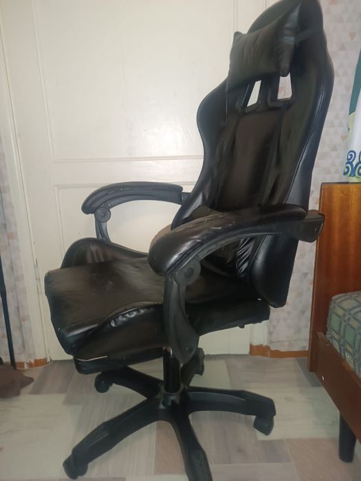 Срочно продам игровое кресло