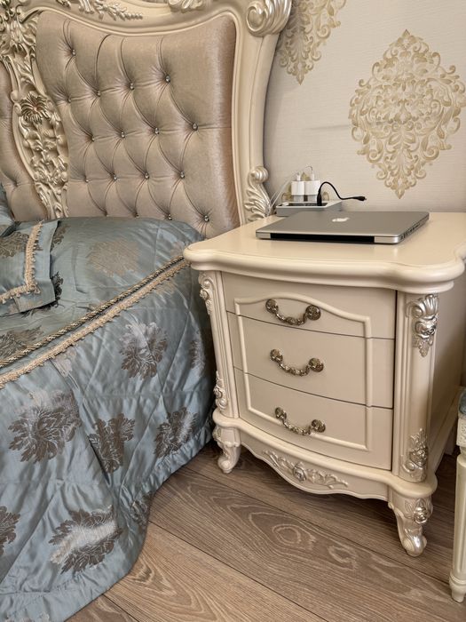 Спальный гарнитур