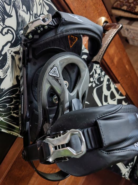 Продается сноуборд