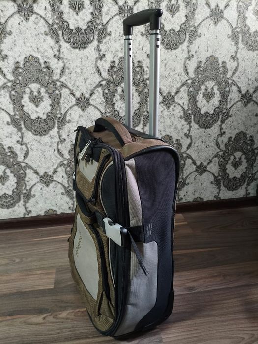 2 Чемодана среднего размера