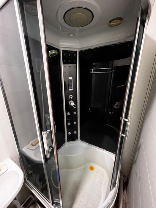 Продам душевую кабину