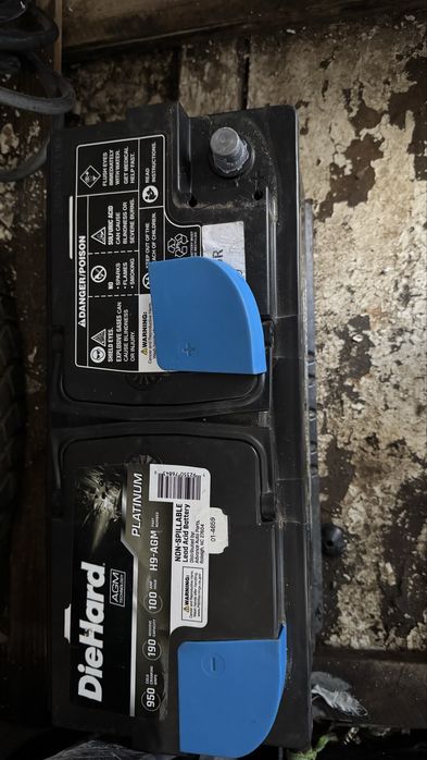 Продам аккумулятор от БМВ Х5