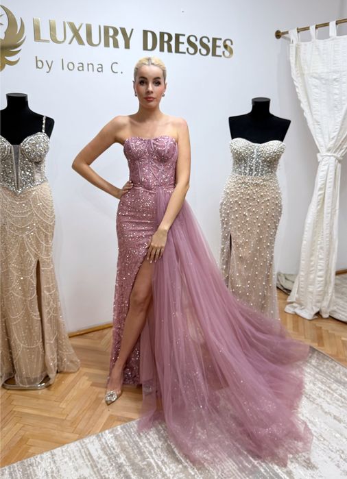 Rochie, majorat, banchet, nasa, super sexy, kosovo cu trena detasabila