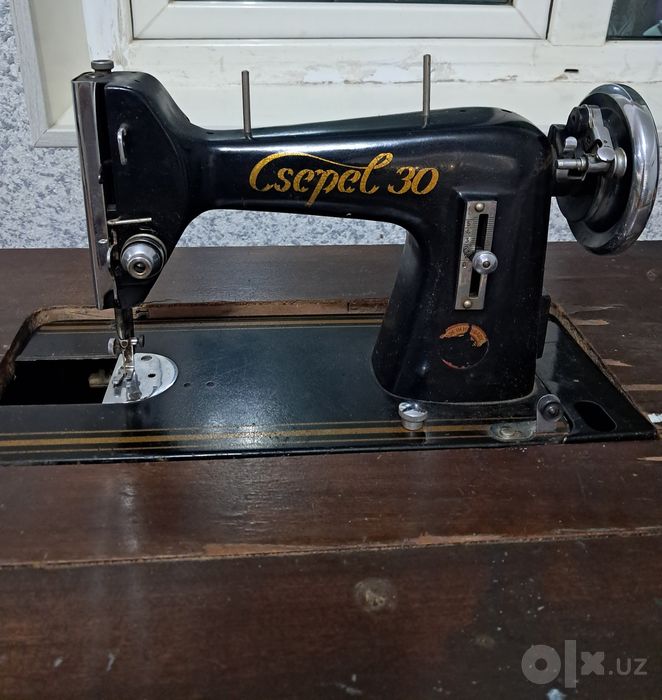 Продаётся швейная машика