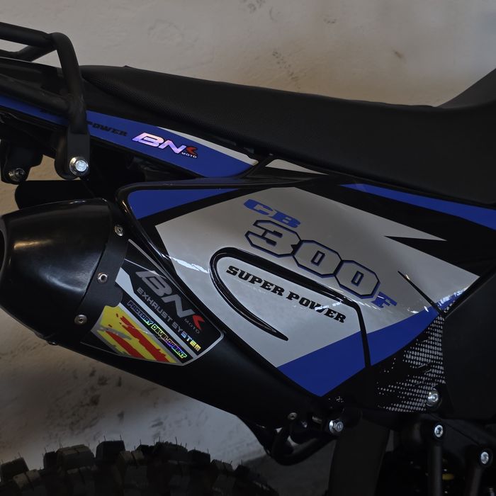 Cross Motocross BNK CB 300cc 4 Timpi Manual 5 trepte E-Start Kickstart Nou adus din Germania