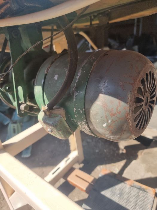 Электродвигатель аол 21-4