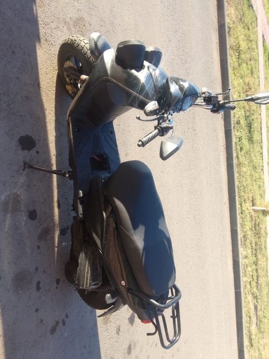 продам скутер бумер