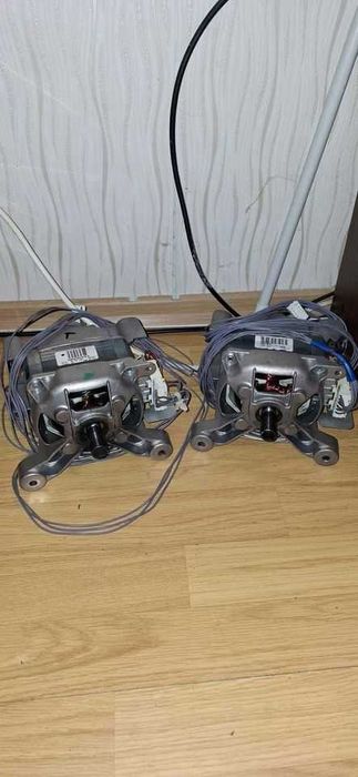 Мотори и водна помпа за пералня Whirlpool 5кг. 1000 оборота