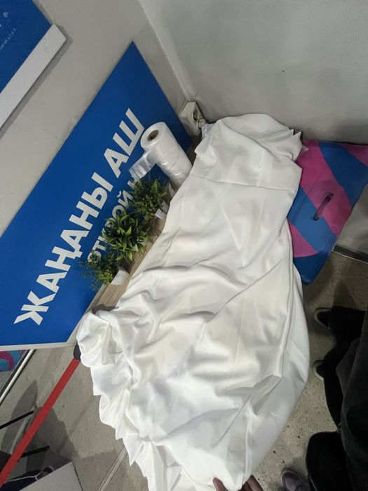 Белое платье вечернее