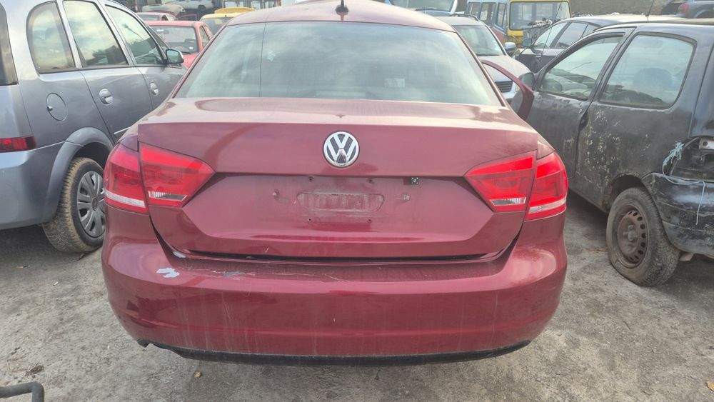 Пасат 7 канадски 2.5 бензин на части