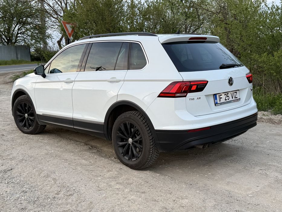 Volkswagen Tiguan 2.0 TDI/4x4/Cutie automată DSG