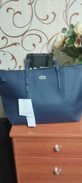 На подарок-сумкитоуты.