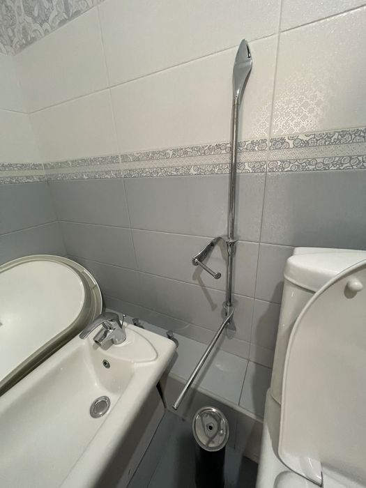 держатель стойка для туалетной бумаги