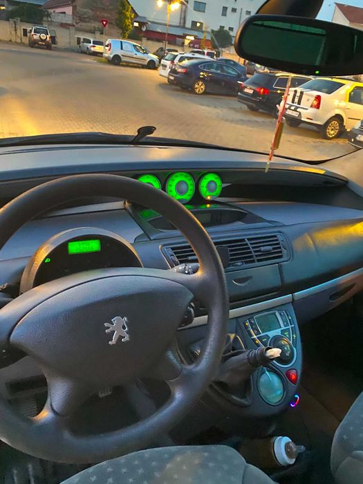 PEUGEOT 807 2003 — imagine 4