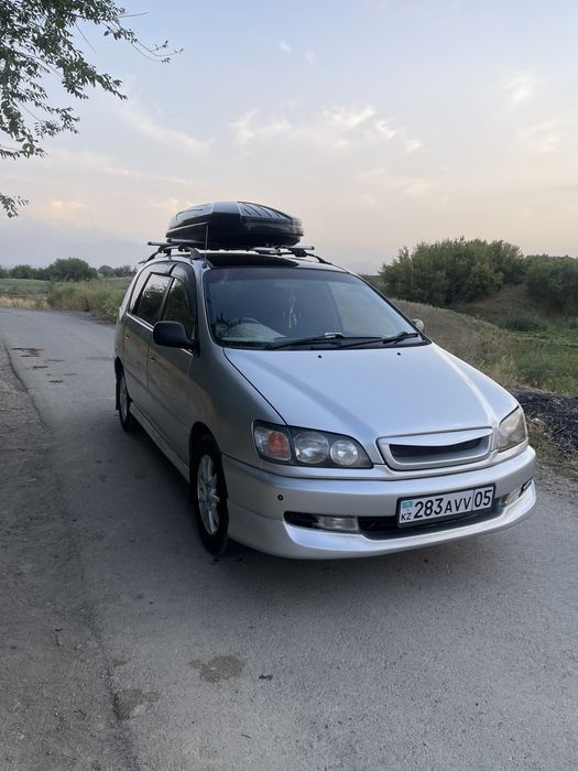 Toyota Ipsum, 1997 года