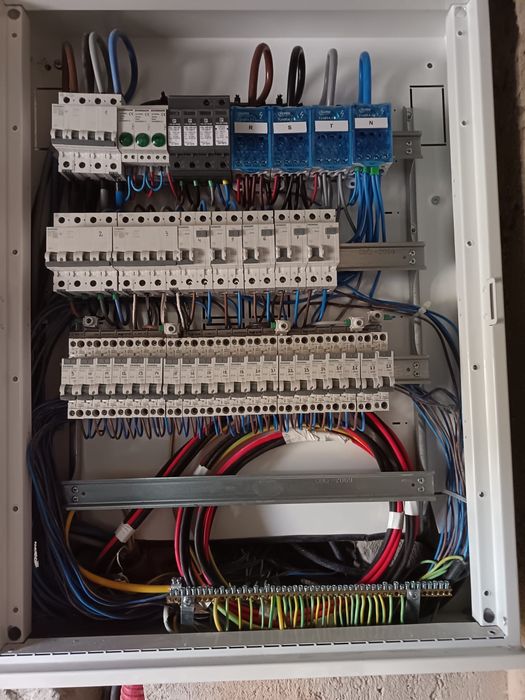 Electrician NON STOP