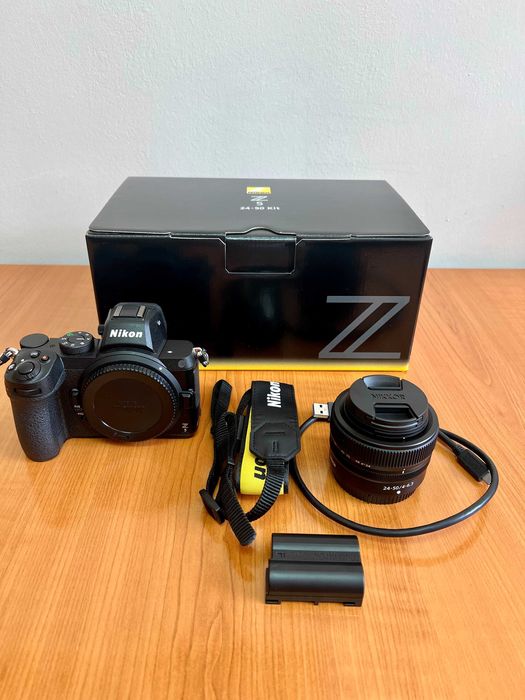 Nikon Z5 с обектив Nikkor Z 24-50mm f/4-6.3