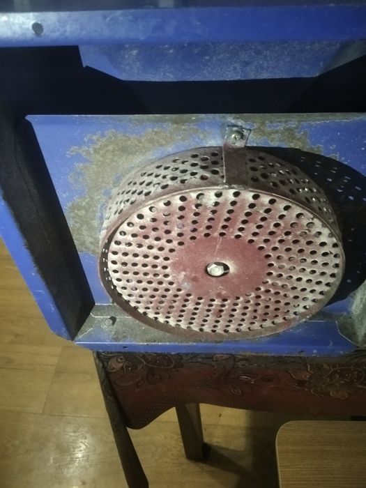 Измельчитель зерна КОЛОС