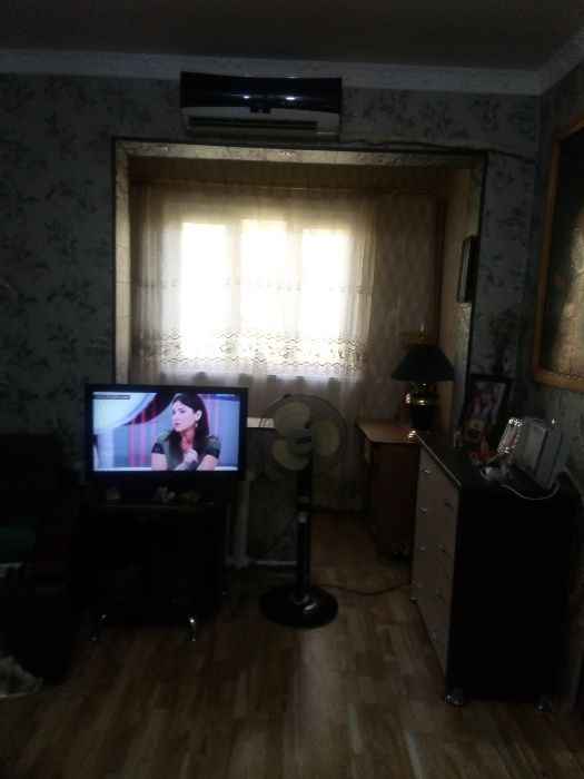 ПРОДАЕТСЯ 2\4\4 перекресток Ширин Фархадский