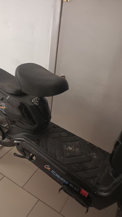 Электро скутер сатылады срочно!