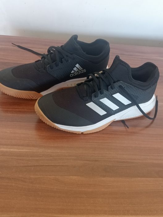 Adidași noi 450 lei toti
