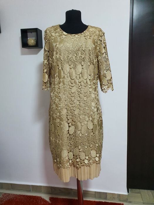 Rochie dantela brodata de inalta calitate crosetata, strasuri aplicate