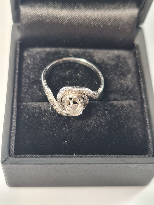 Inel cu 21 de  Diamante model Tourbillon