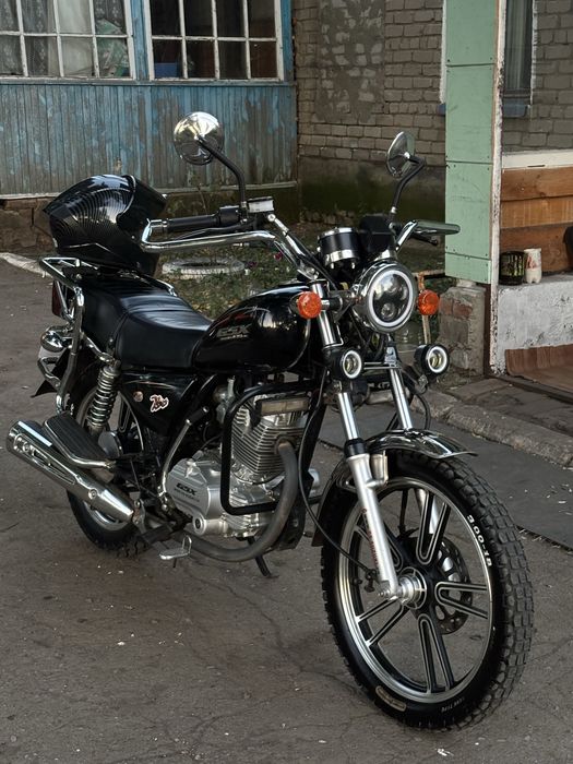 Suzuki gsx 200 куб