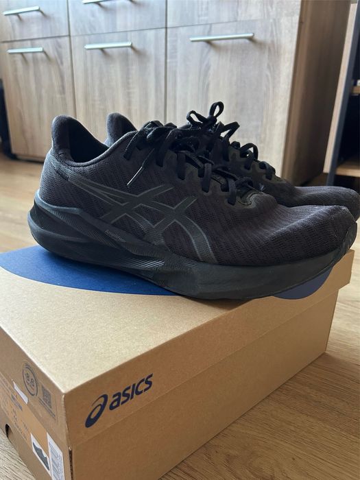 Обувки Asics versablast 4