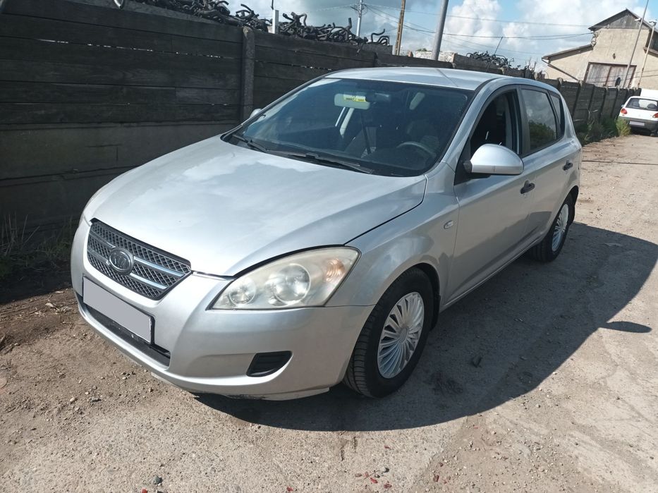 Dezmembrari  Kia CEED (ED)  2006  > 2012 1.6 CRDi 115 Motorina